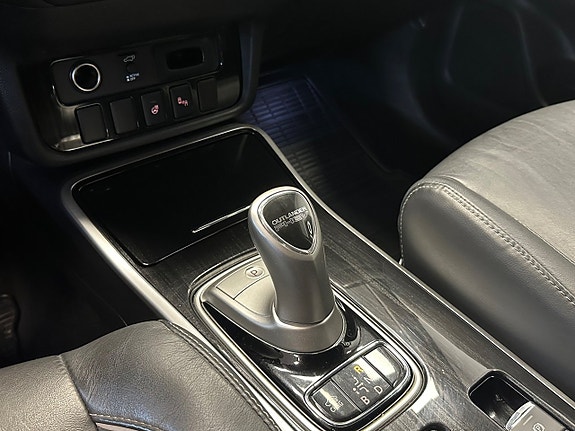 Mitsubishi Outlander 23 of 30