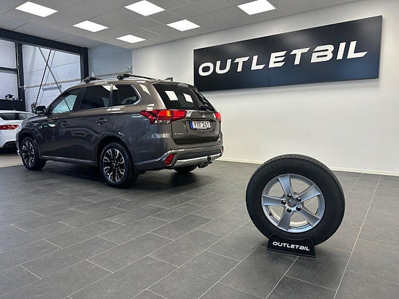 Mitsubishi Outlander 8 of 30