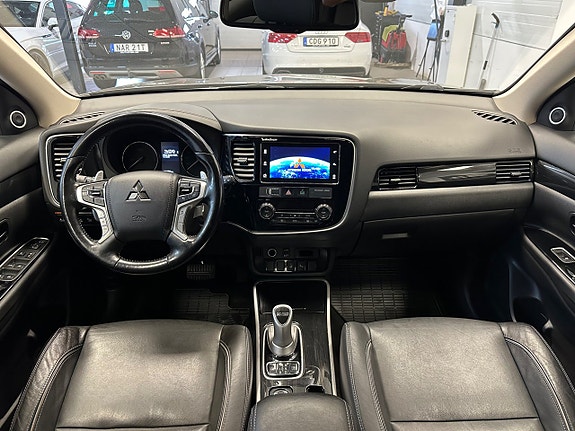 Mitsubishi Outlander 11 of 30