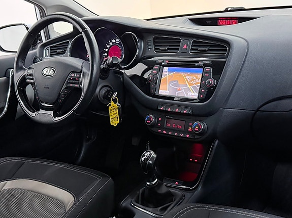 Kia Ceed 11 of 25
