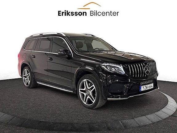 Mercedes-Benz GLS400 2 of 24
