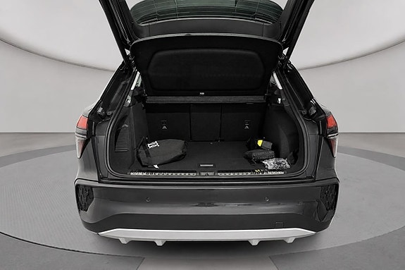 Audi Q3 4 of 8