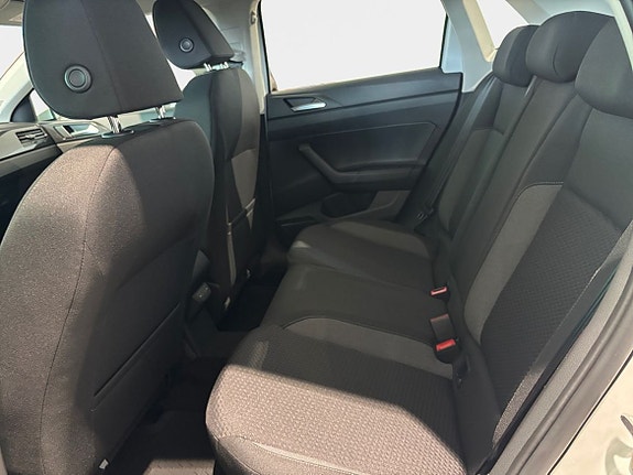 Volkswagen Polo 12 of 17
