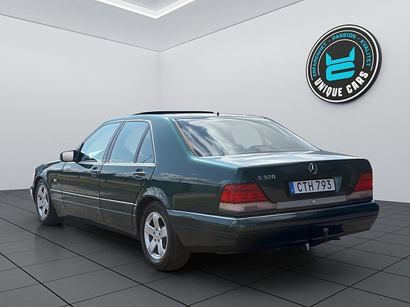 Mercedes-Benz S320 5 of 19