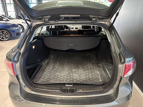 Toyota Avensis 6 of 6