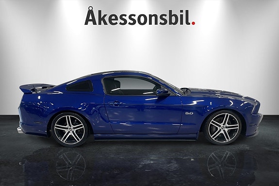 Ford Mustang 6 of 11