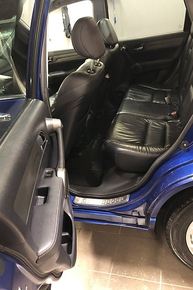 Honda CR-V 10 of 12
