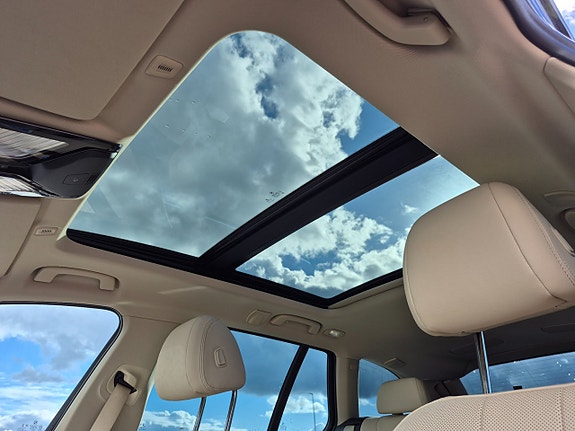 BMW 530e 12 of 14
