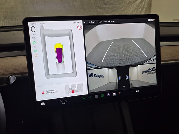 Tesla Model Y 8 of 11
