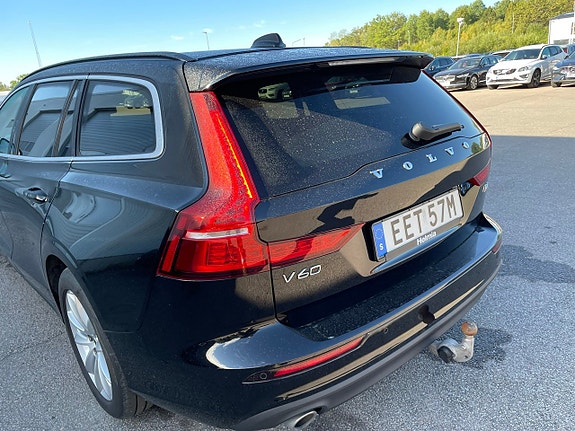 Volvo V60 4 of 5