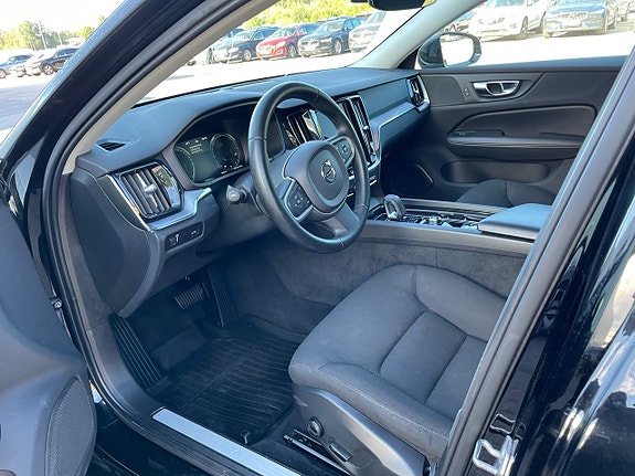 Volvo V60 5 of 5