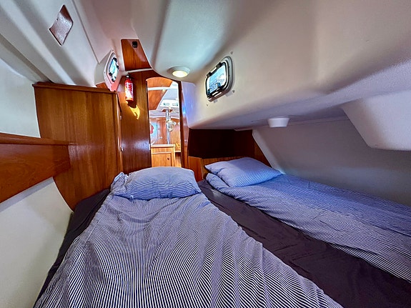 Jeanneau Sun Odyssey 32.2 – 1998 13 of 14