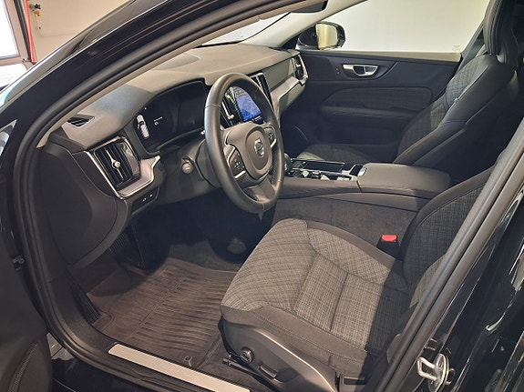 Volvo V60 3 of 6
