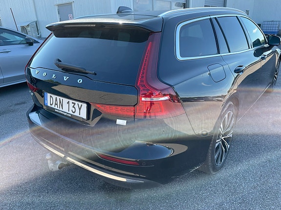 Volvo V60 3 of 5