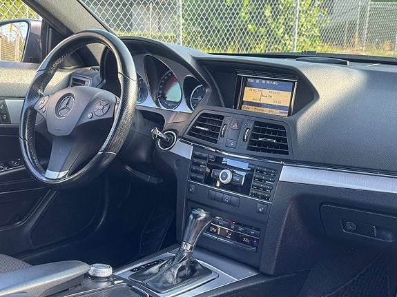 Mercedes-Benz E220 11 of 13