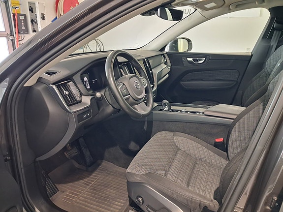 Volvo XC60 3 of 7