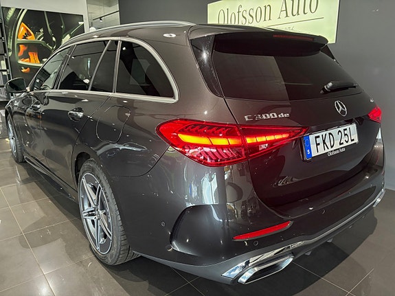 Mercedes-Benz C300 de 14 of 18