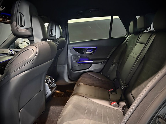 Mercedes-Benz C300 de 6 of 18