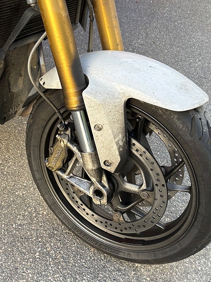BMW R 1200 R 8 of 9