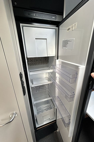 Adria ACTION 391 PH 15 of 21
