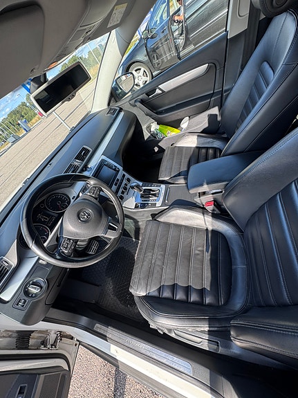 Volkswagen Passat Alltrack 8 of 10