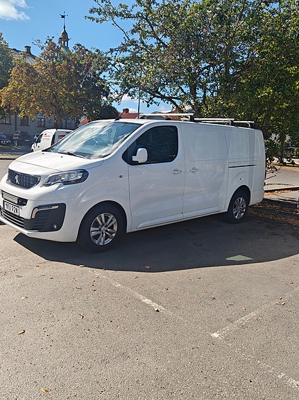 Peugeot Expert 2 of 10