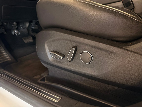 Ford S-MAX 6 of 27