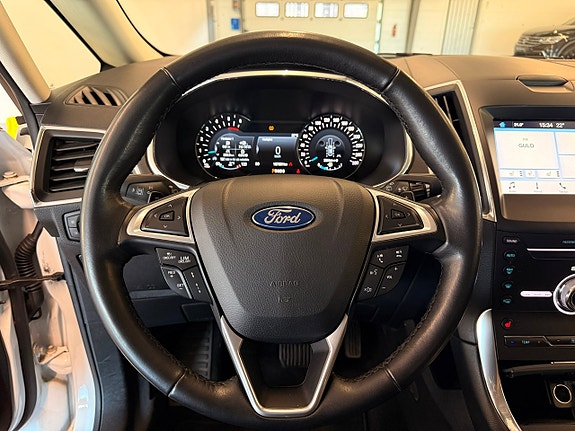 Ford S-MAX 7 of 27