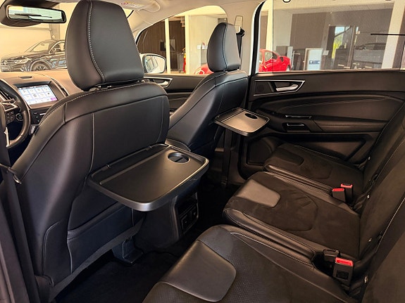 Ford S-MAX 16 of 27