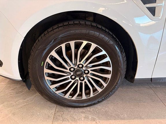 Ford S-MAX 27 of 27