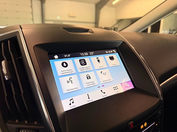 Ford S-MAX 9 of 27