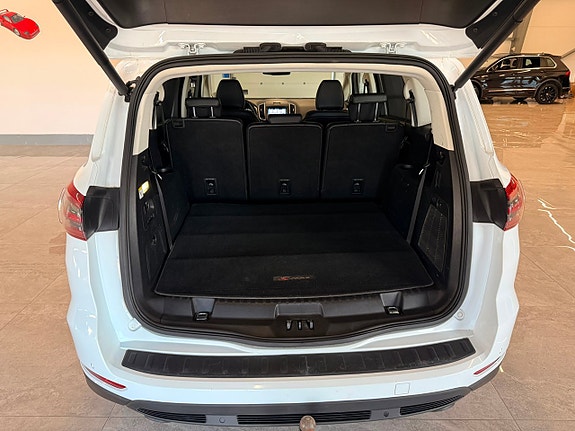 Ford S-MAX 26 of 27