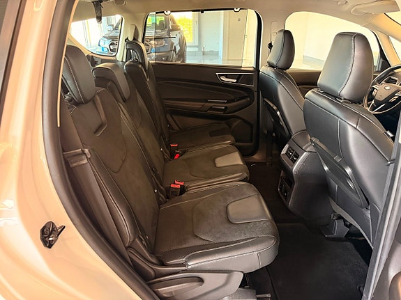 Ford S-MAX 19 of 27