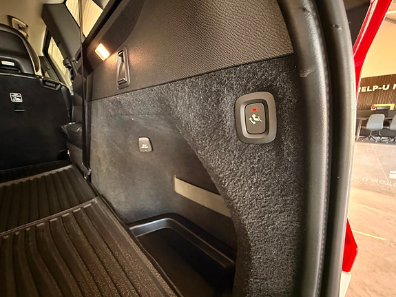 Volvo XC90 27 of 27