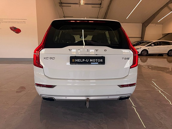 Volvo XC90 21 of 27