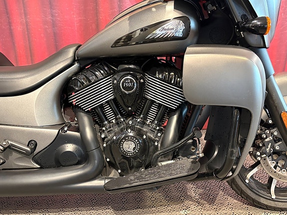Indian CHIEFTAIN DARK HORSE 5 of 17
