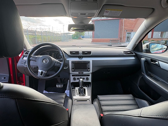 Volkswagen Passat Alltrack 5 of 7