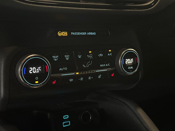 Ford Kuga 15 of 19