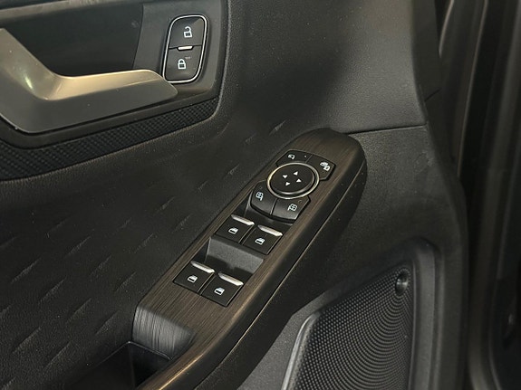 Ford Kuga 19 of 19