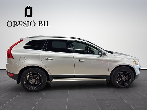 Volvo XC60 7 of 25