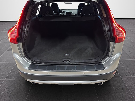 Volvo XC60 24 of 25