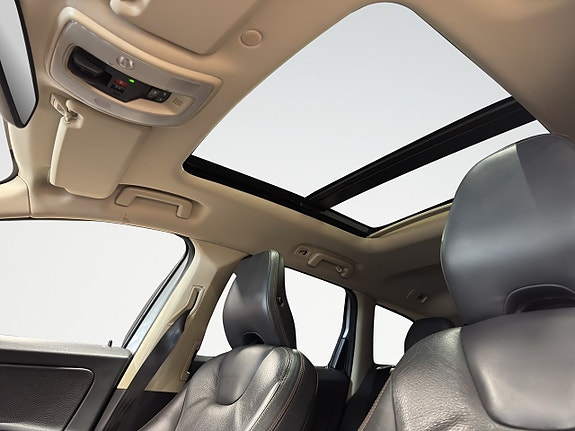 Volvo XC60 19 of 25