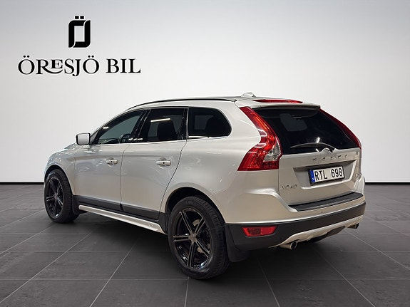 Volvo XC60 5 of 25