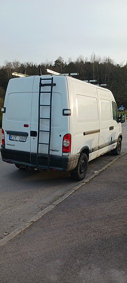 Renault Master 2 of 3