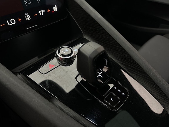 Polestar 2 28 of 30