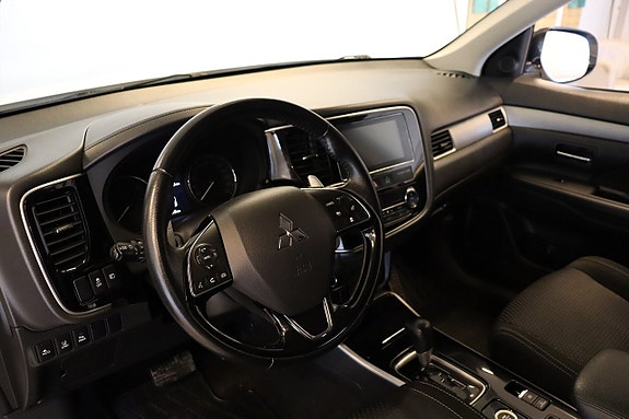 Mitsubishi Outlander 7 of 16
