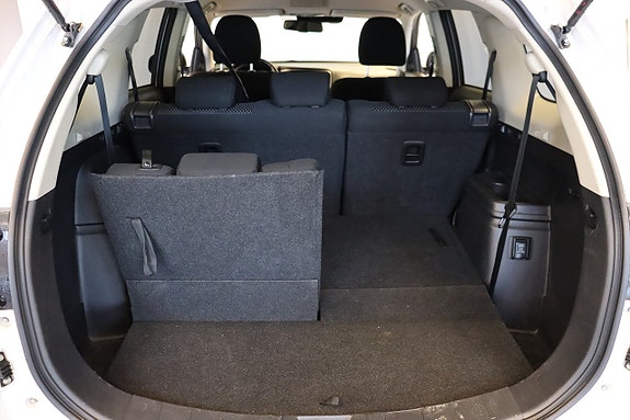 Mitsubishi Outlander 16 of 16