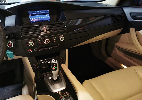 BMW 520d 12 of 22