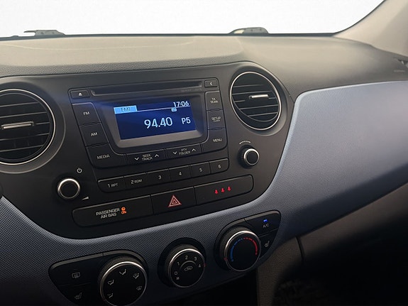 Hyundai i10 15 of 24