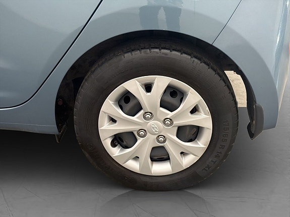 Hyundai i10 22 of 24